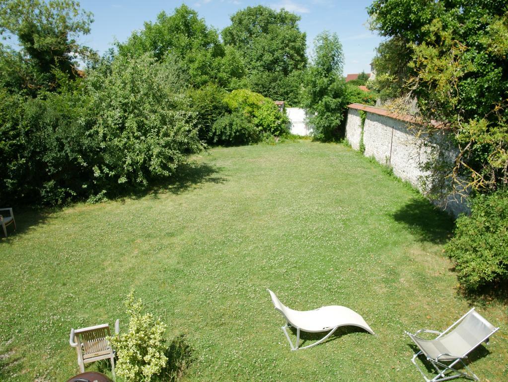 Gîtes de la Grande Ferme Avernes Exterior foto